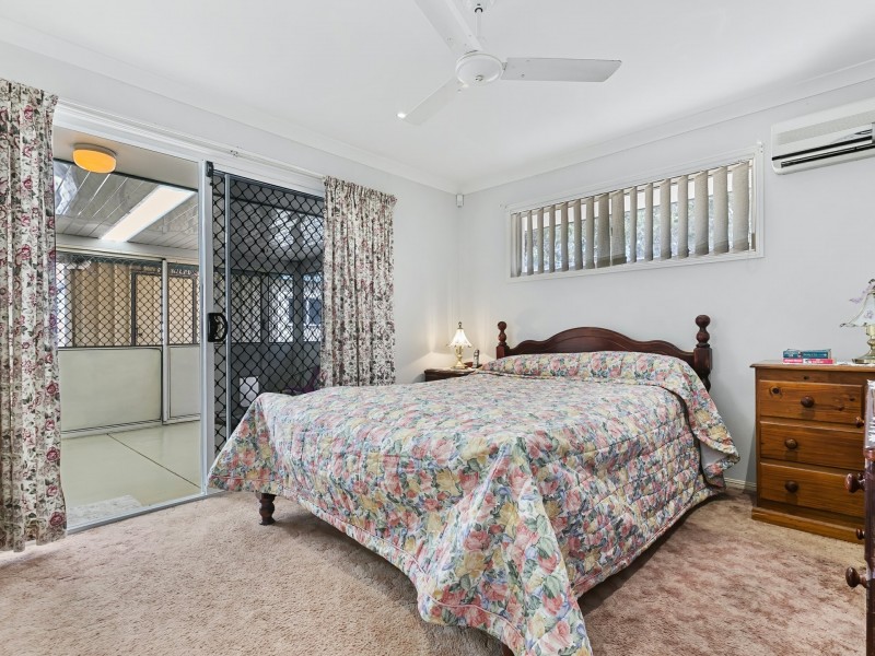 163 Bestmann Road East, Sandstone Point QLD 4511