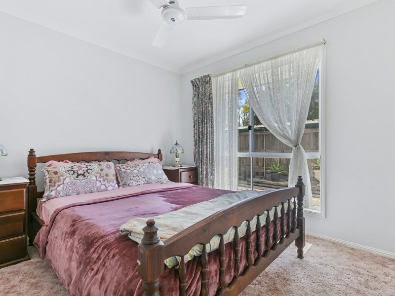 163 Bestmann Road East, Sandstone Point QLD 4511