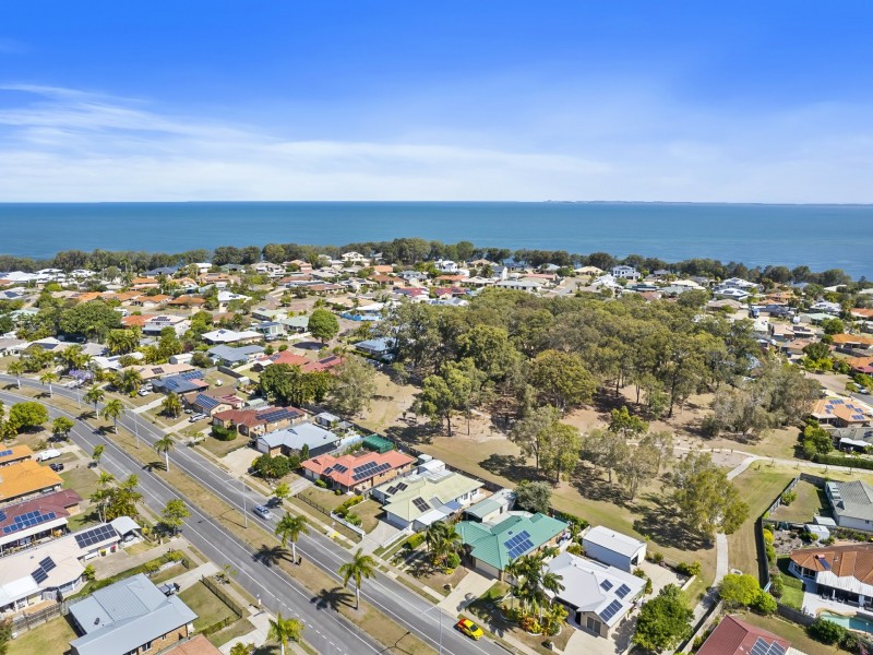 163 Bestmann Road East, Sandstone Point QLD 4511
