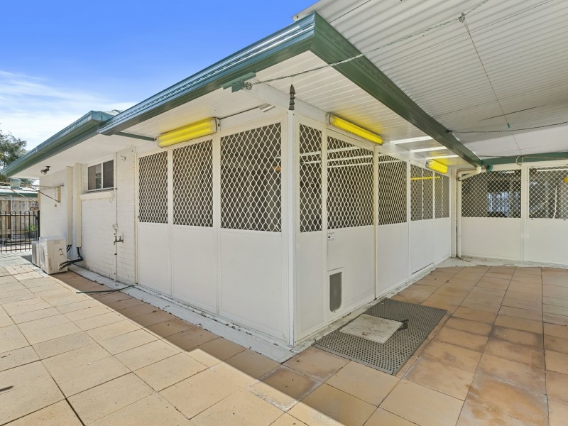 163 Bestmann Road East, Sandstone Point QLD 4511