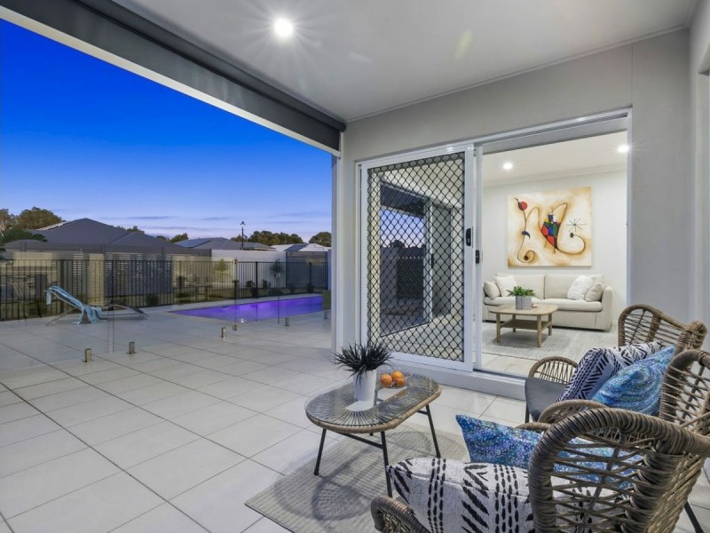 2 Callisia Crescent, Banksia Beach QLD 4507