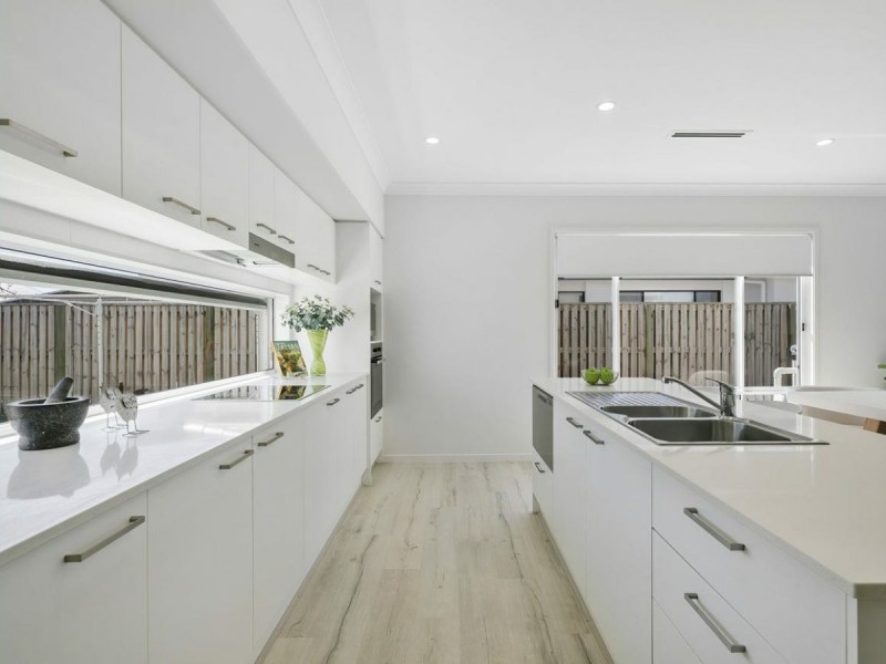 2 Callisia Crescent, Banksia Beach QLD 4507