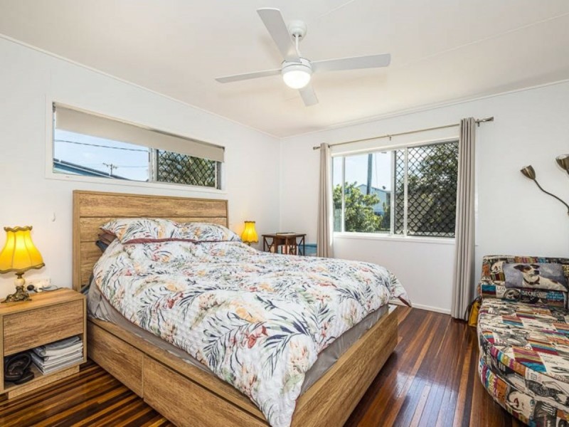 2 Clayton Street, Woorim QLD 4507