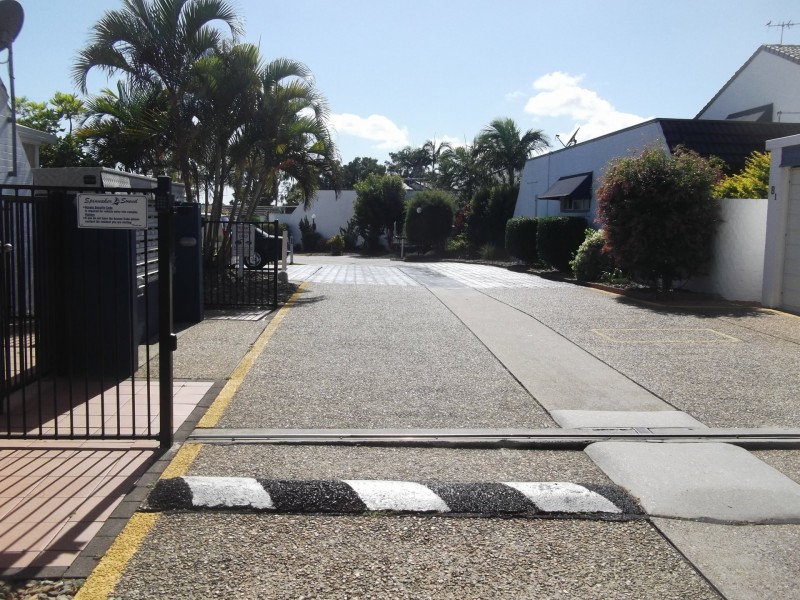 16B/10 Spinnaker Drive, Sandstone Point QLD 4511