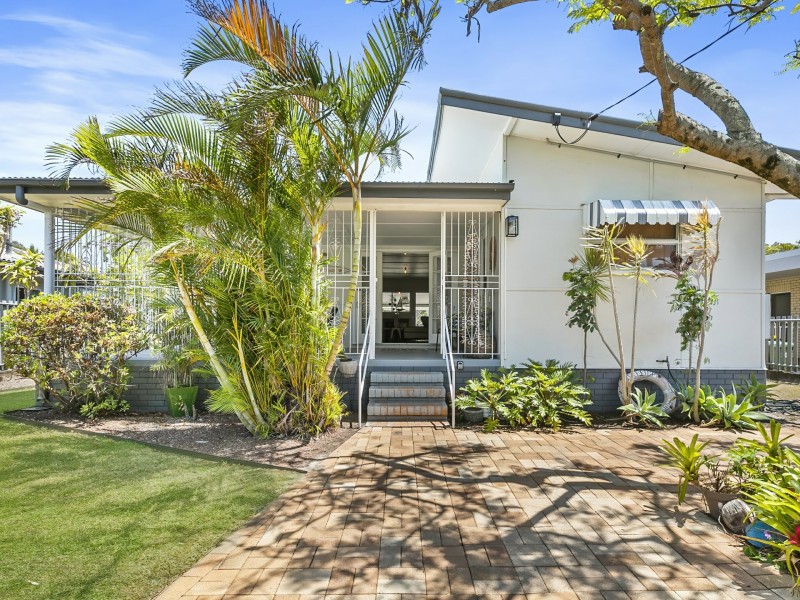 50 North Street, Woorim QLD 4507