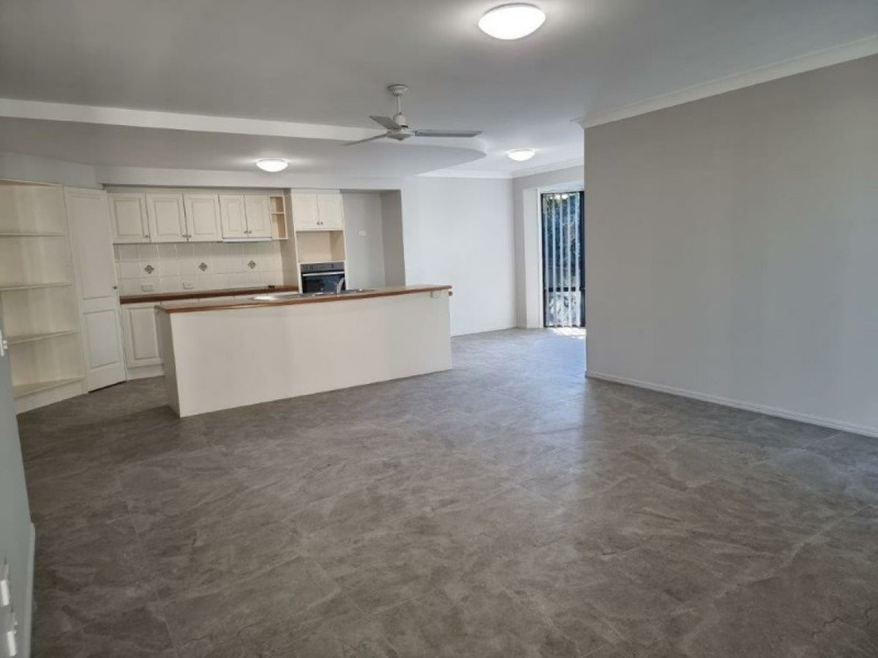 6 Avalon Street, Sandstone Point QLD 4511