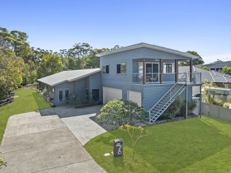 6 Anjanette Street, Woorim QLD 4507