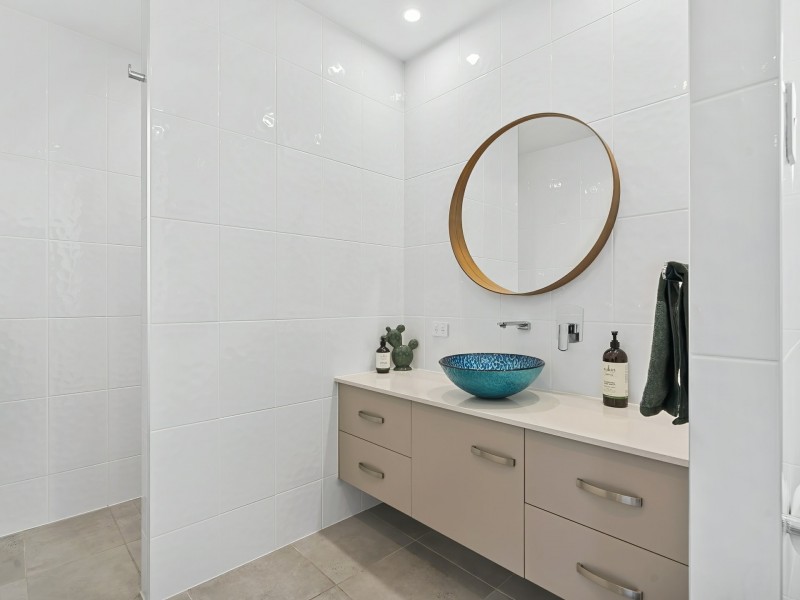 6 Anjanette Street, Woorim QLD 4507