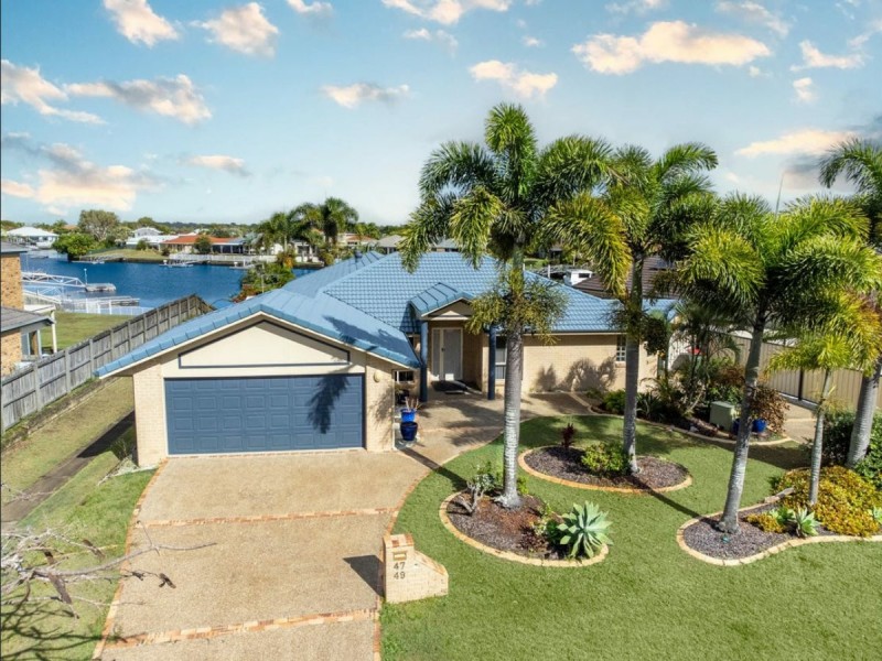 49 Headsail Drive, Banksia Beach QLD 4507