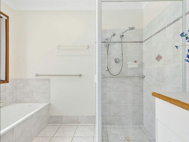 49 Headsail Drive, Banksia Beach QLD 4507