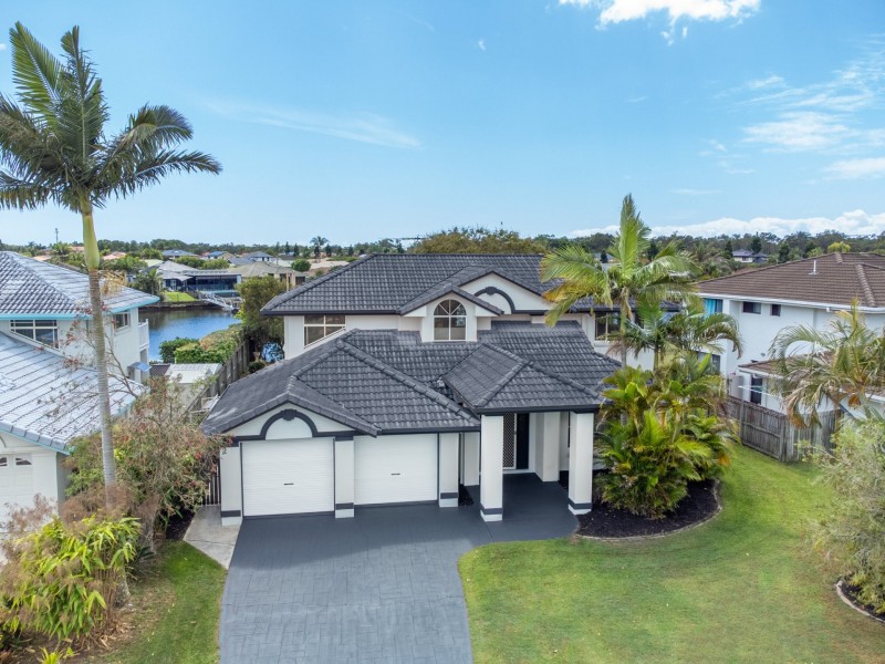 18 Pacific Drive, Banksia Beach QLD 4507