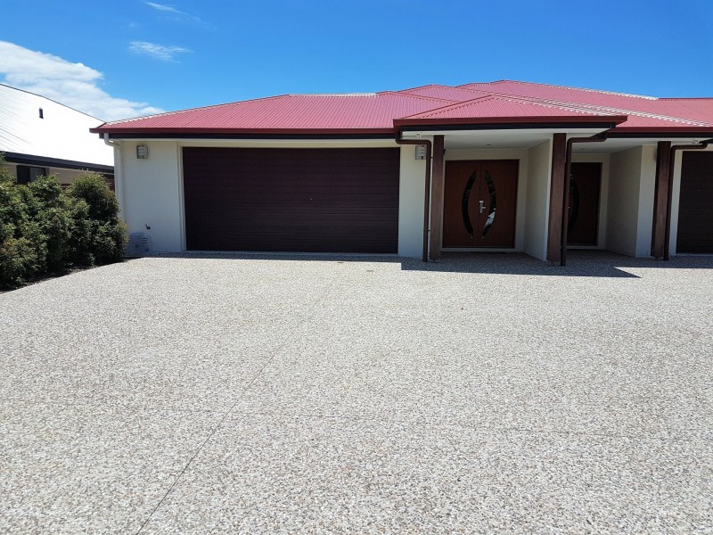 2/2 Vanillalily Close, Banksia Beach QLD 4507
