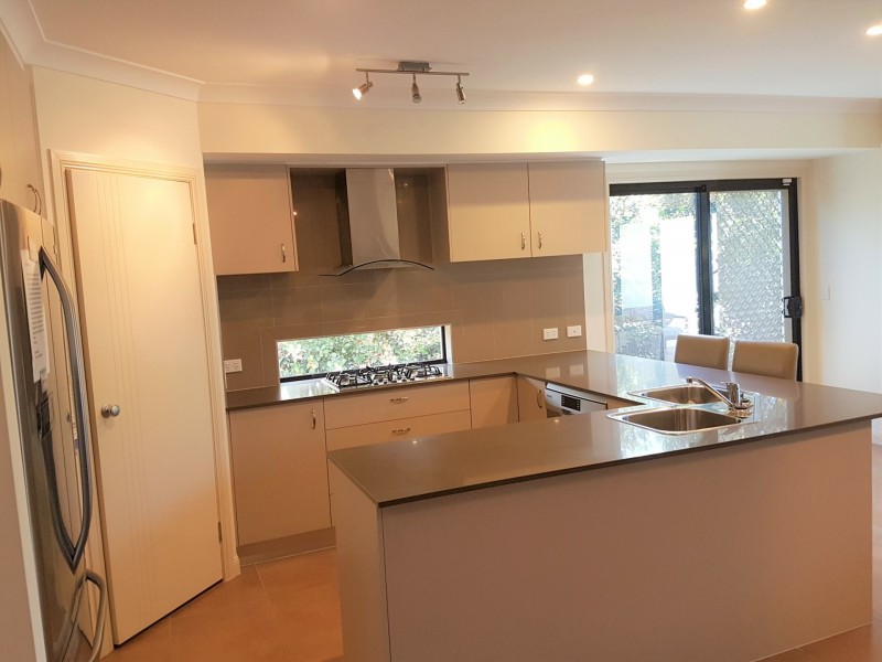 2/2 Vanillalily Close, Banksia Beach QLD 4507