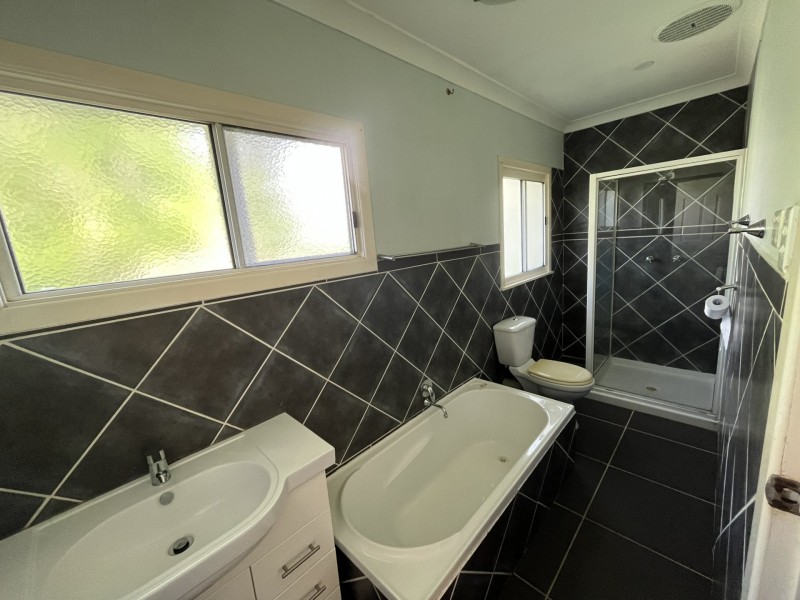 1/3 Bracken Street, Woorim QLD 4507