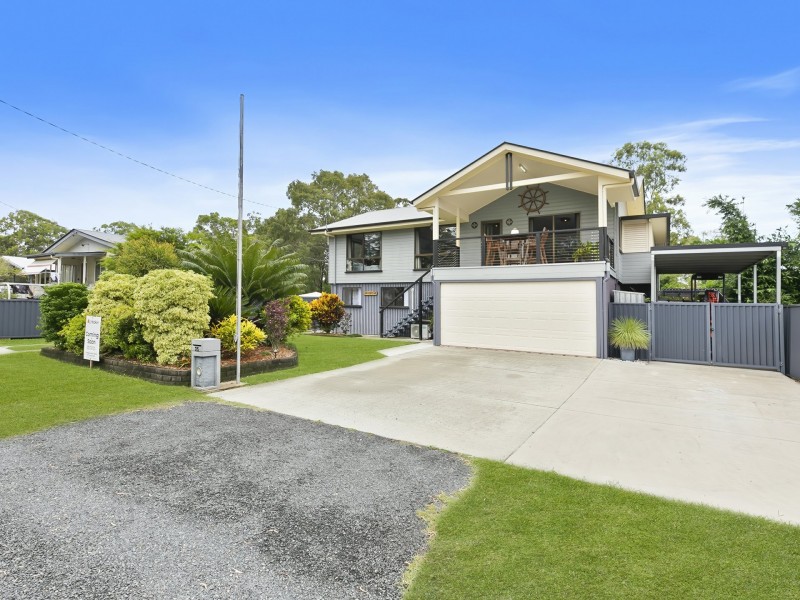 35 Moffatt Esplanade, Toorbul QLD 4510