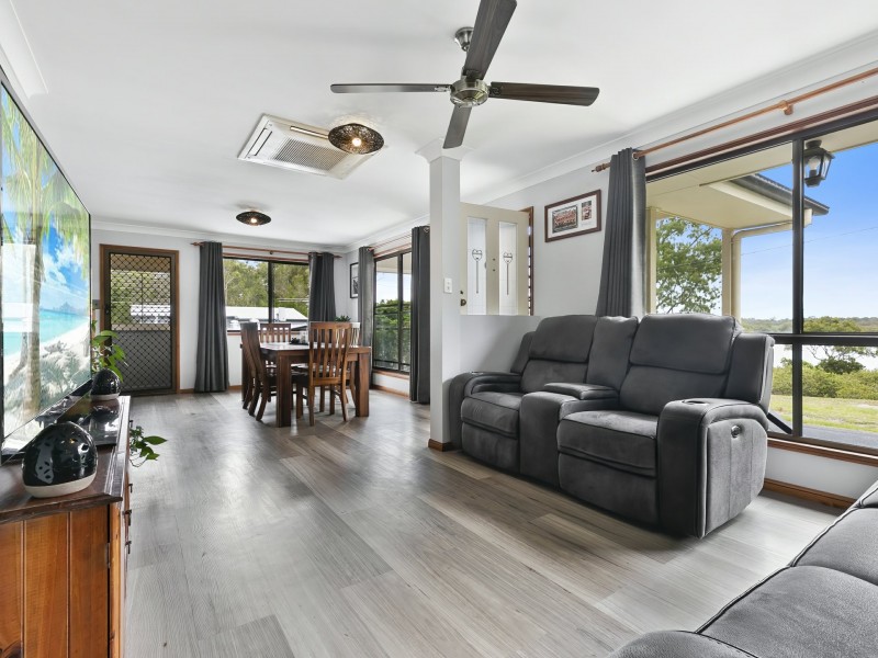 35 Moffatt Esplanade, Toorbul QLD 4510