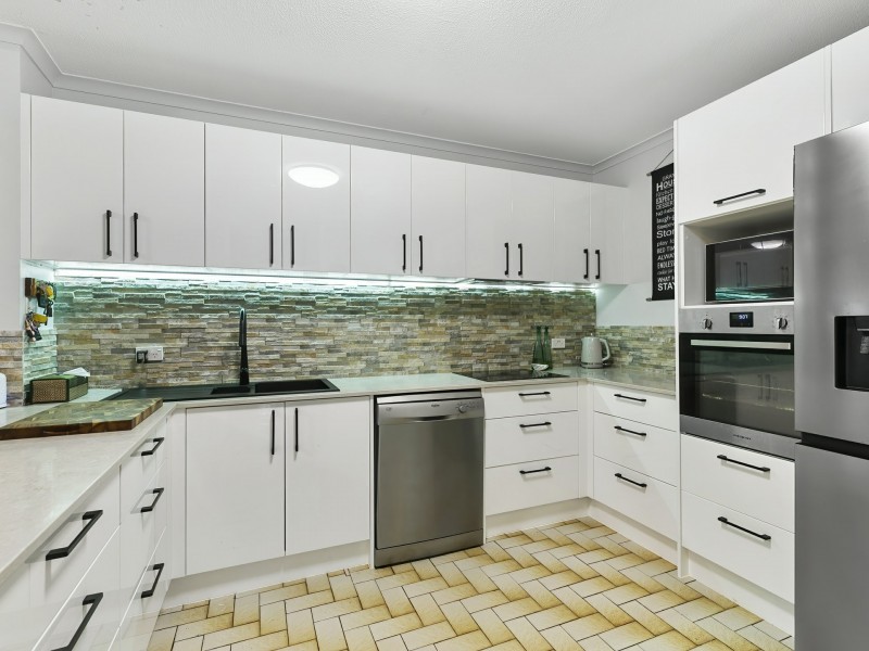 24/97 Sylvan Beach Esplanade, Bellara QLD 4507