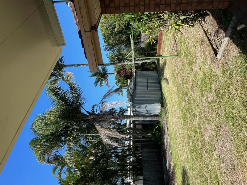 18 Hawaii Crescent, Banksia Beach QLD 4507