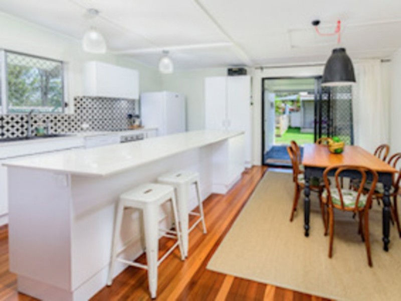 7 Hill Street, Bongaree QLD 4507