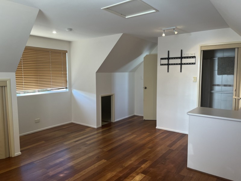 12 Keala Court, Banksia Beach QLD 4507