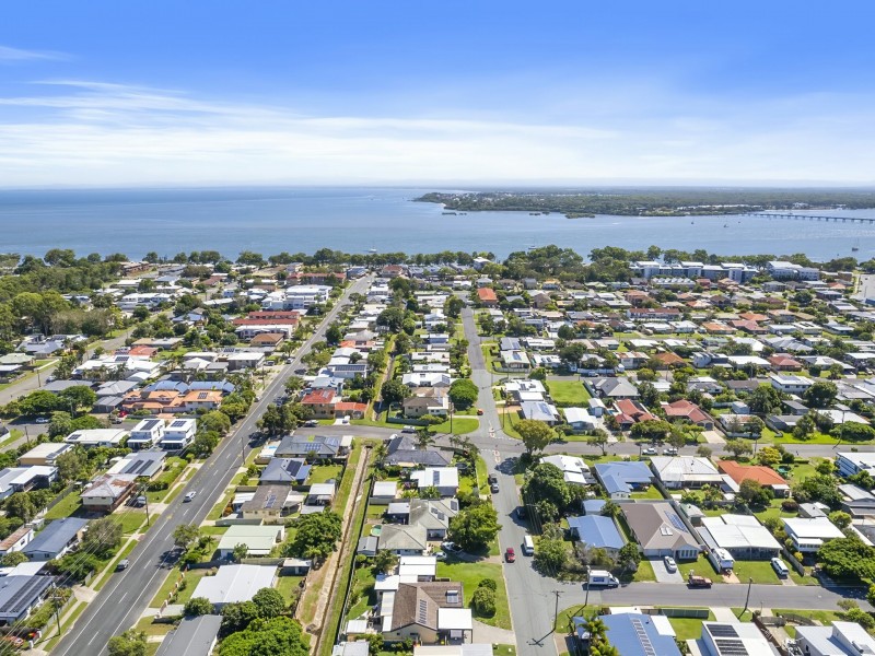 34 Kingfisher Drive, Bongaree QLD 4507
