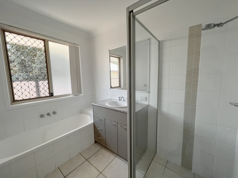 44 Kooringal Way, Sandstone Point QLD 4511