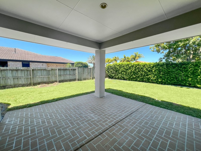 44 Kooringal Way, Sandstone Point QLD 4511