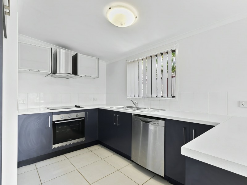 26 Cumming Street, Bongaree QLD 4507