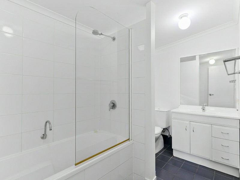 26 Cumming Street, Bongaree QLD 4507