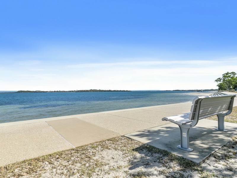 2/14 Hill Street, Bongaree QLD 4507