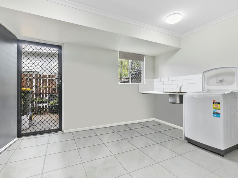 2/14 Hill Street, Bongaree QLD 4507