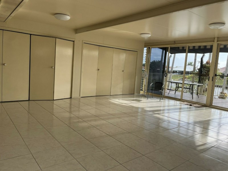 1/7 Pentas Drive, Bongaree QLD 4507