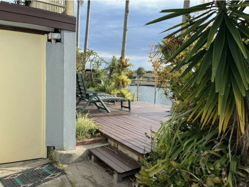 1/7 Pentas Drive, Bongaree QLD 4507
