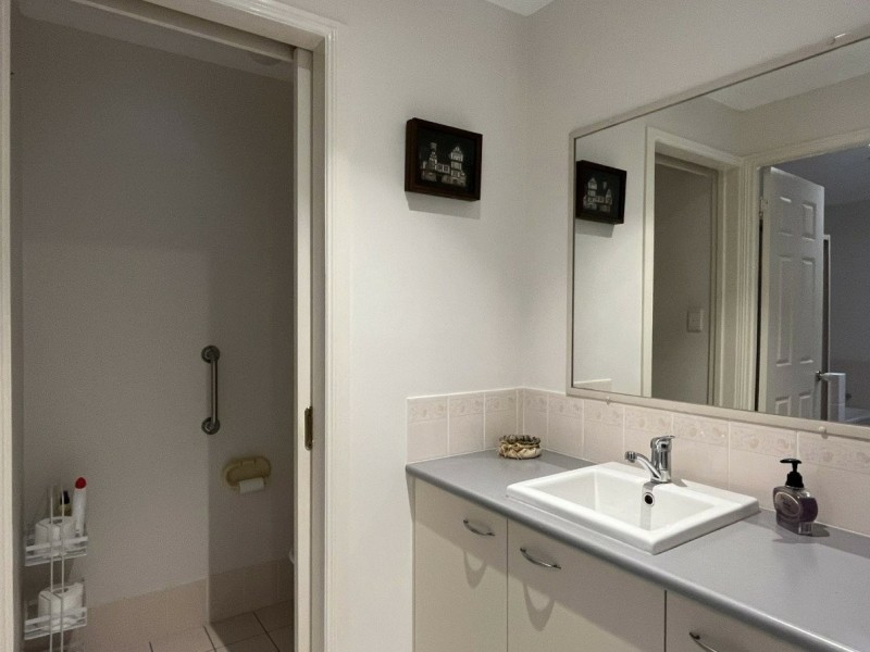 1/7 Pentas Drive, Bongaree QLD 4507