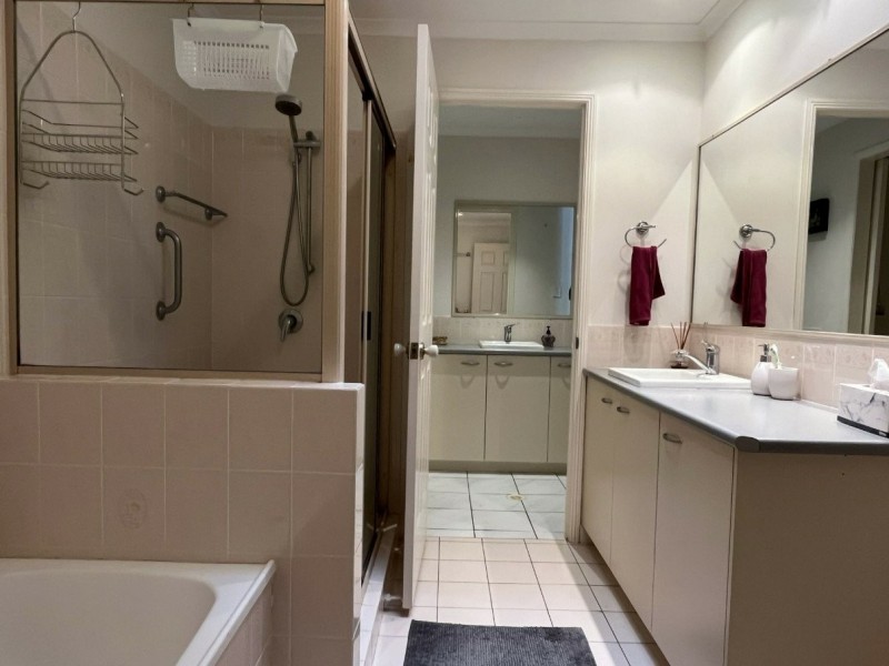 1/7 Pentas Drive, Bongaree QLD 4507