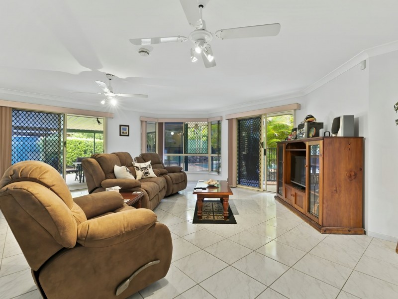 8 Abelia Court, Narangba QLD 4504