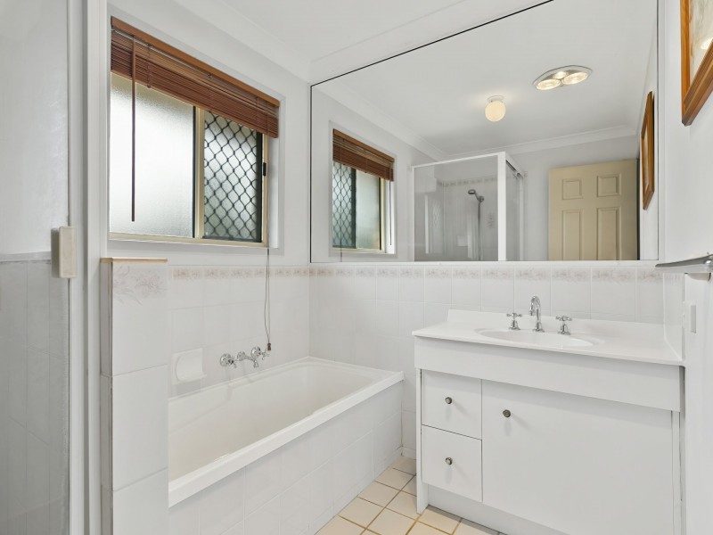 8 Abelia Court, Narangba QLD 4504
