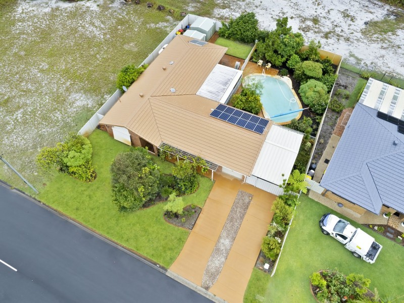 25 Eighth Avenue, Woorim QLD 4507