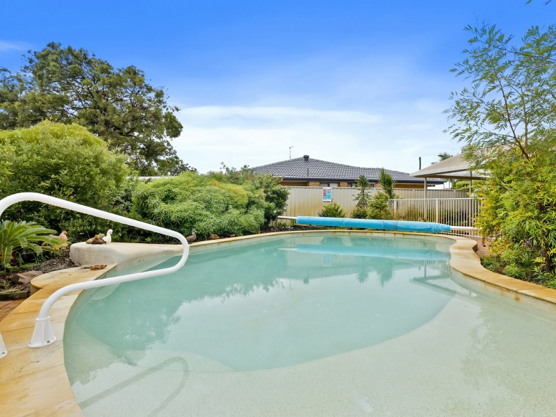 25 Eighth Avenue, Woorim QLD 4507