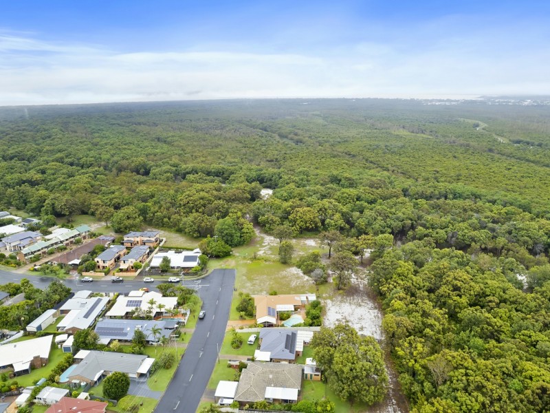25 Eighth Avenue, Woorim QLD 4507