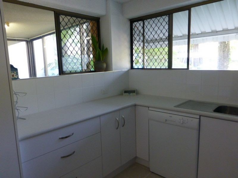 2/21-29 Toorbul Street, Bongaree QLD 4507