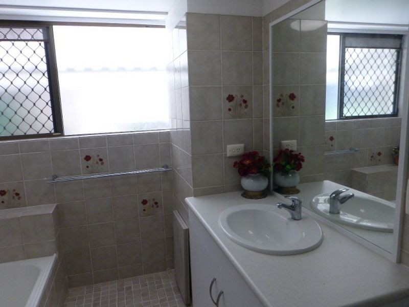 2/21-29 Toorbul Street, Bongaree QLD 4507