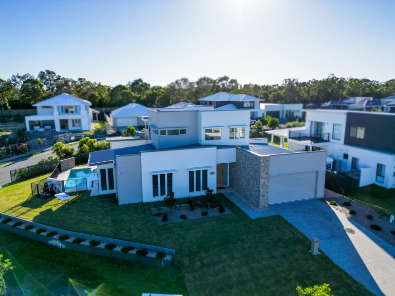 153 Cosmos Avenue, Banksia Beach QLD 4507