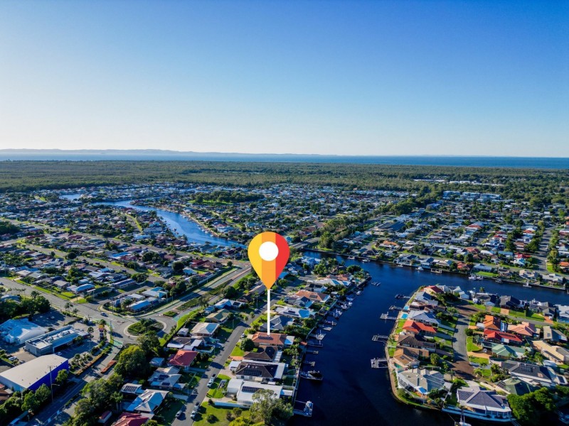2/67 Phoenix Avenue, Bongaree QLD 4507