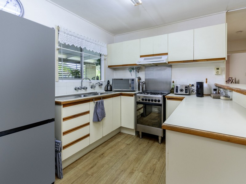 3 Paradise Parade, Bongaree QLD 4507