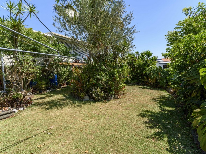 3 Paradise Parade, Bongaree QLD 4507
