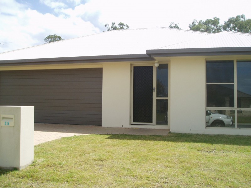 35 Aird Street, Sandstone Point QLD 4511