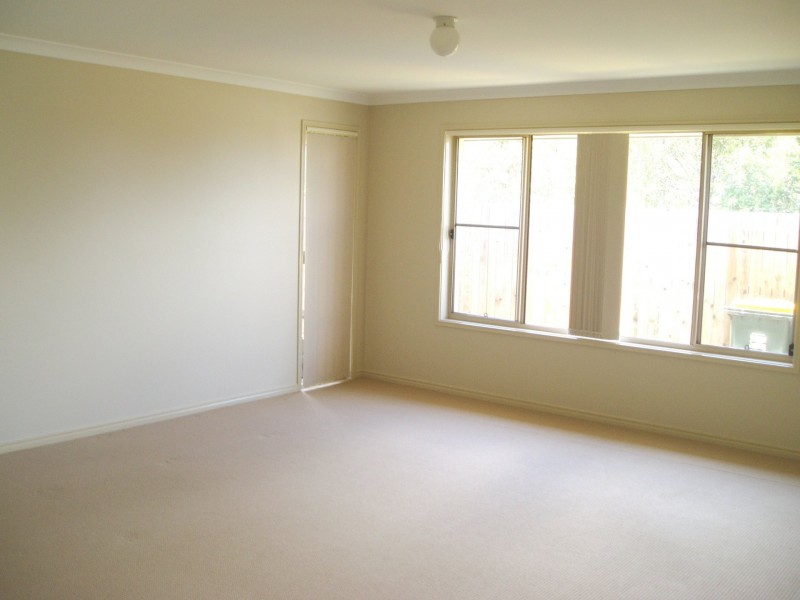 35 Aird Street, Sandstone Point QLD 4511