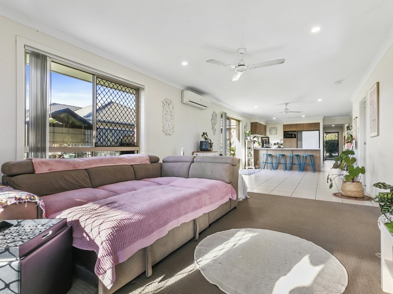 19 Water Gum Crescent, Ningi QLD 4511