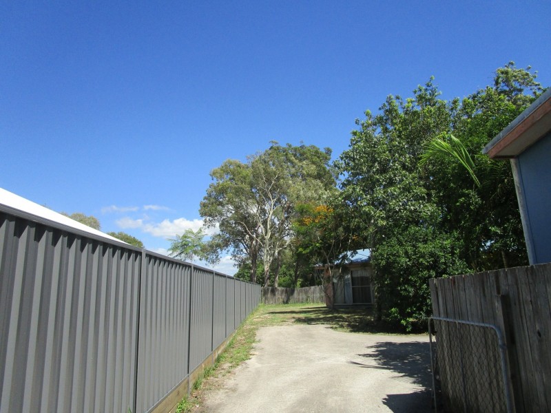 2/16 Moreton Terrace, Beachmere QLD 4510